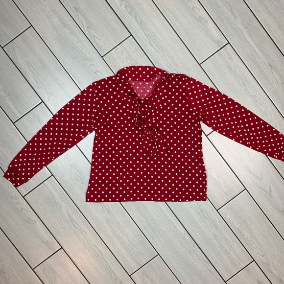 Vintage Style Polka Dot Top with Tie Neck - Picture 4 of 6